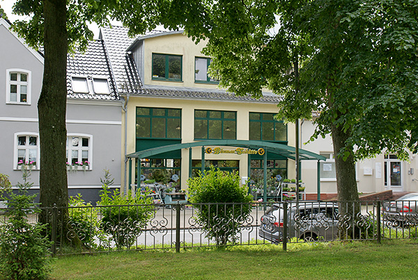 Außenaufnahme vom Blumenhaus Schütte